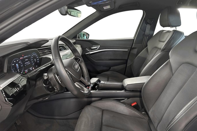 Audi E-tron S-line quattro