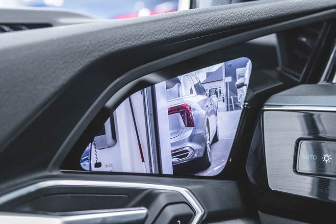 Audi E-tron Advanced quattro