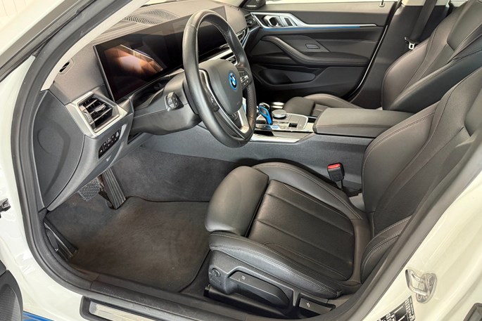 BMW i4 eDrive40