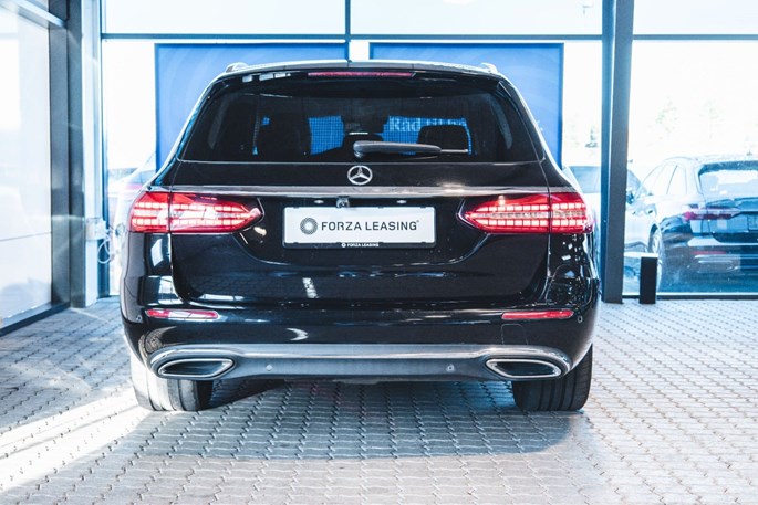 Mercedes E300 de stc. aut.