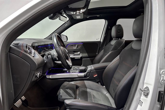 Mercedes EQB300 AMG Line 4Matic 7prs