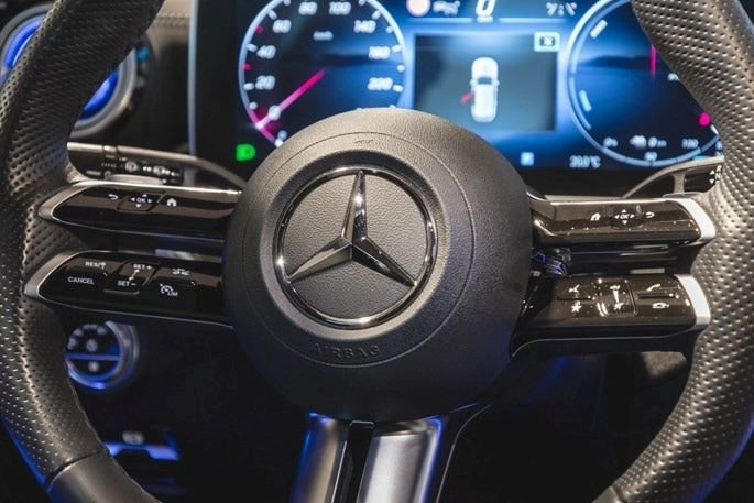 Mercedes C300 e AMG Line stc. aut.