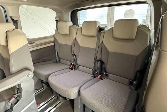 VW Multivan TSi 136 DSG kort