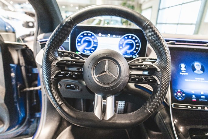 Mercedes EQE350+ AMG Line