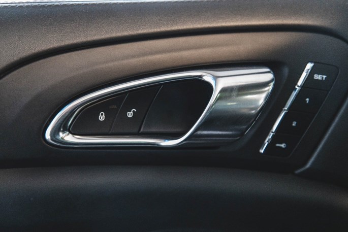 Porsche Cayenne S E-Hybrid Tiptr.