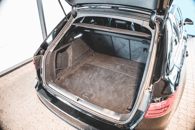 Audi A4 TDi 218 S-line Avant quattro S-tr.