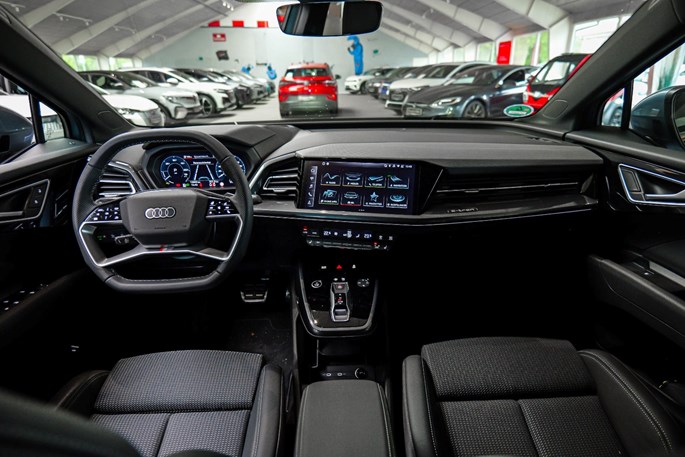 Audi Q4 e-tron S-line quattro