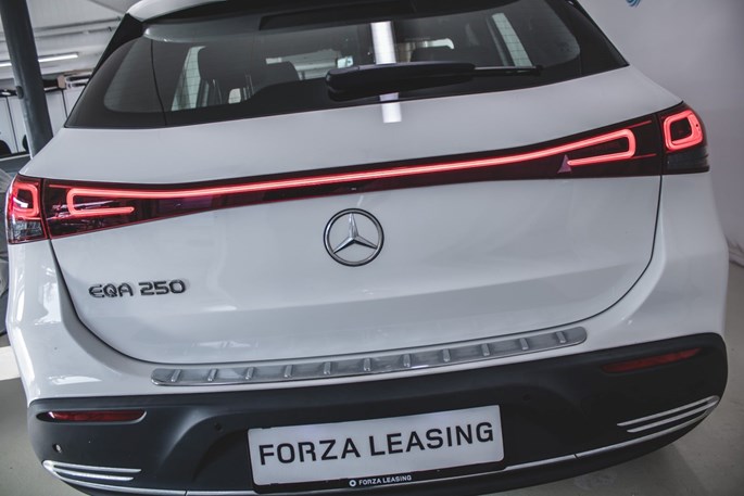 Mercedes EQA250