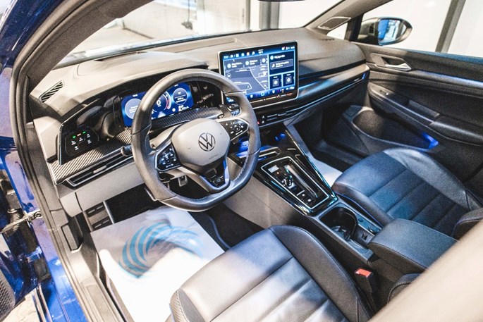 VW Golf VIII R DSG 4Motion Van