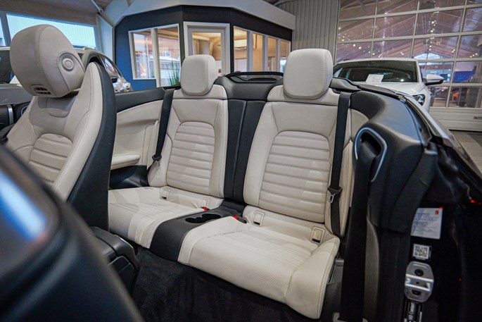 Mercedes C200 4-Matic AMG-Line Aut. Cabriolet