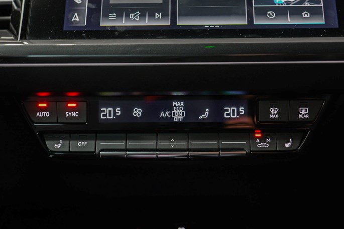 Audi Q4 e-tron S-line quattro