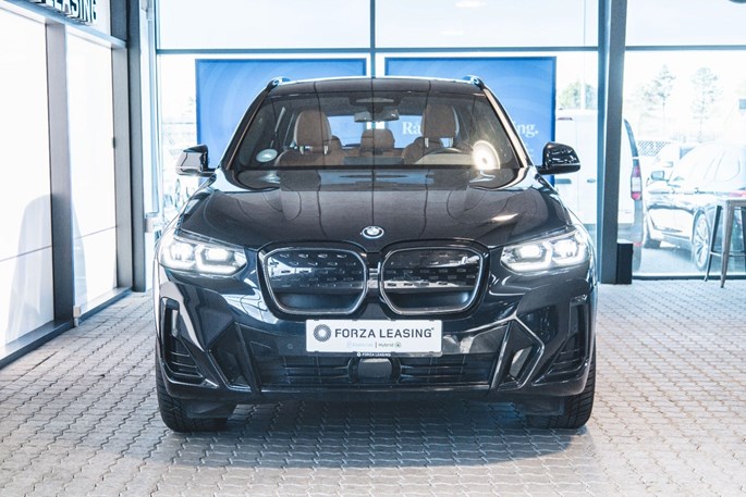 BMW iX3 Charged M-Sport