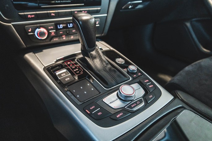 Audi A6 TDi 190 Ultra S-line Avant S-tr.