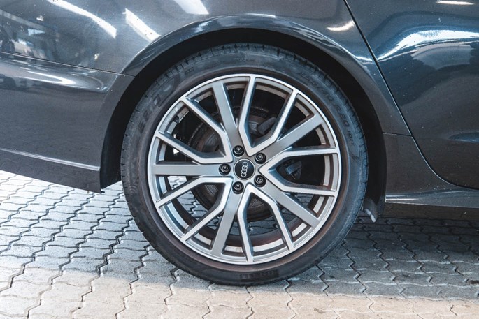 Audi A6 TDi 190 Ultra S-line Avant S-tr.