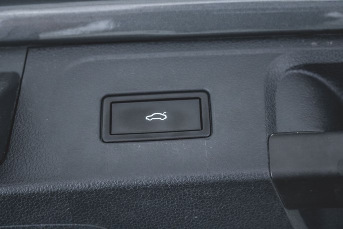 VW Passat GTE Highline Variant DSG 5d