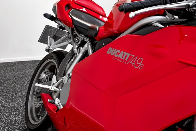 Ducati Hyper Sport 749 S