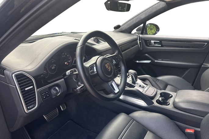 Porsche Cayenne Turbo Coupé Tiptr. Van