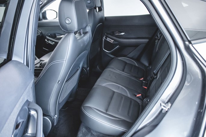 Jaguar E-Pace P300e R-Dynamic SE aut.