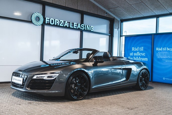 Audi R8 FSi Spyder quattro