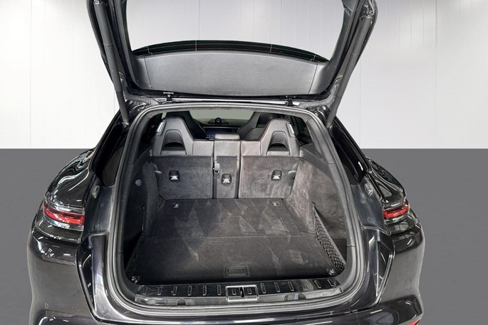 Porsche Panamera GTS Sport Turismo PDK