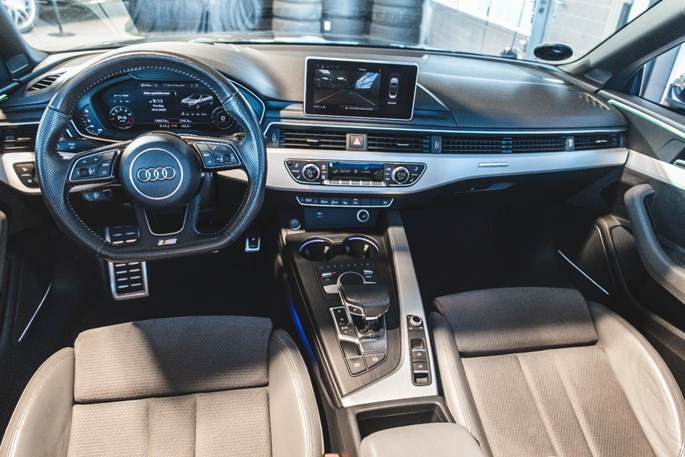 Audi A5 TFSi 252 S-line Cabriolet quattro S-tr.
