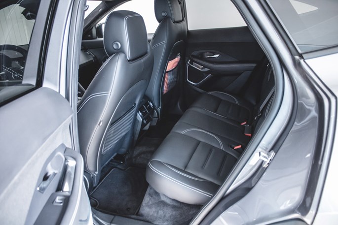 Jaguar E-Pace P300e R-Dynamic SE aut.