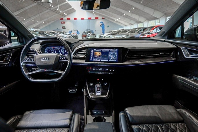 Audi Q4 e-tron S-line