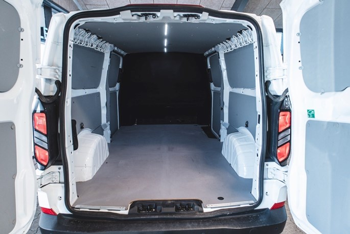 Ford Transit Custom 300 L2 TDCi 170 Trend aut.