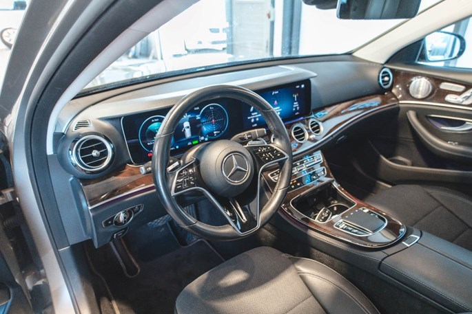 Mercedes E300 de stc. aut. 4Matic