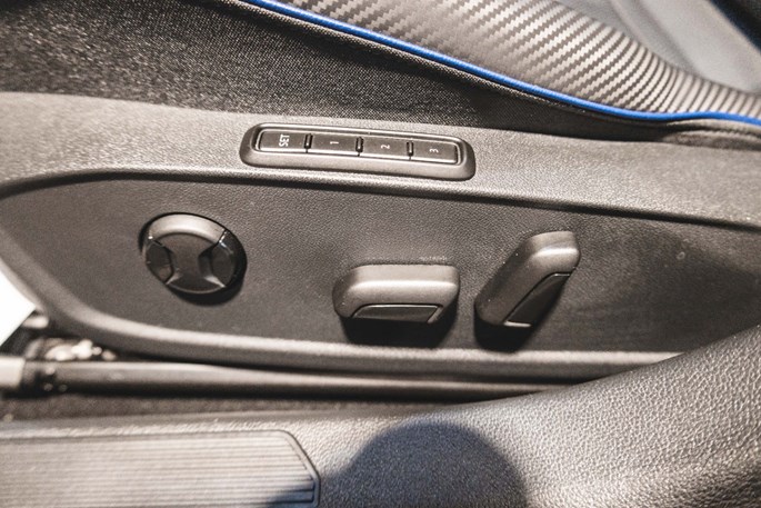 VW Golf VIII R DSG 4Motion Van